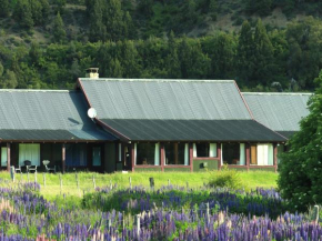 La Pilarica River & Mountain Lodge